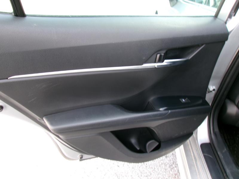 Toyota Camry SE 2020