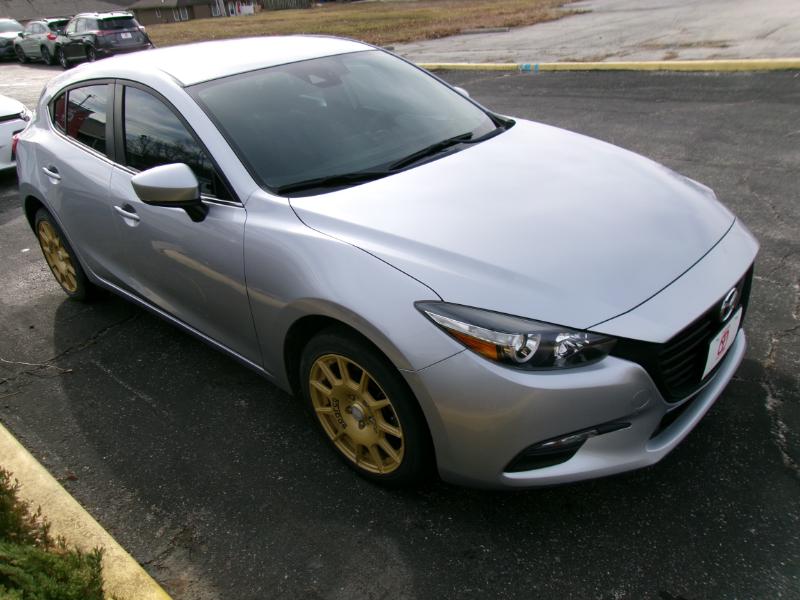 Mazda MAZDA3 i Touring AT 5-Door 2017