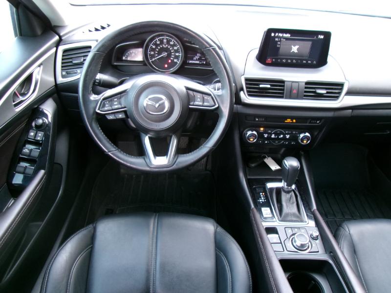 Mazda MAZDA3 i Touring AT 5-Door 2017