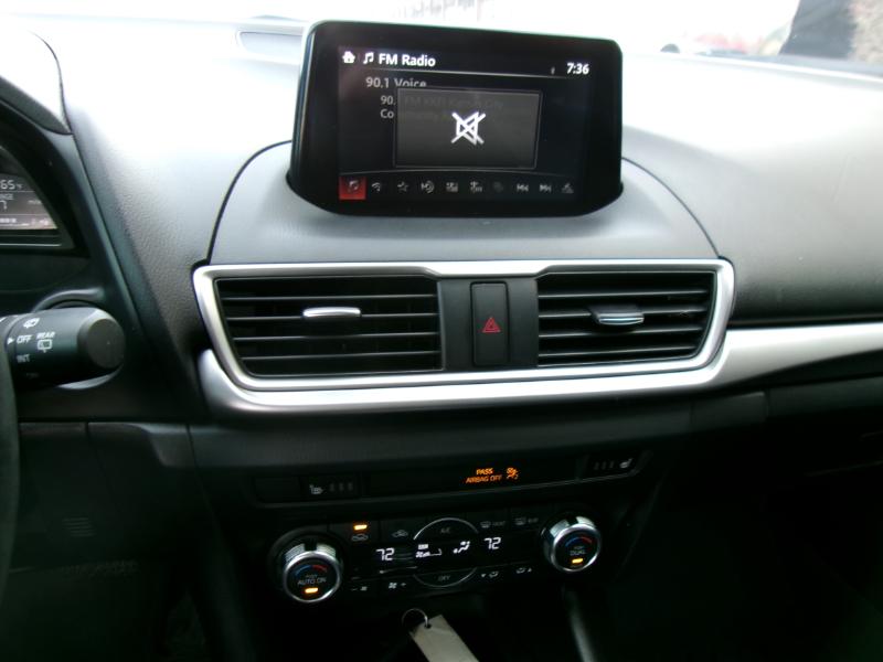 Mazda MAZDA3 i Touring AT 5-Door 2017