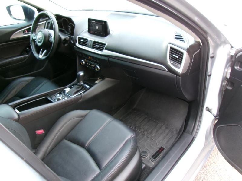 Mazda MAZDA3 i Touring AT 5-Door 2017