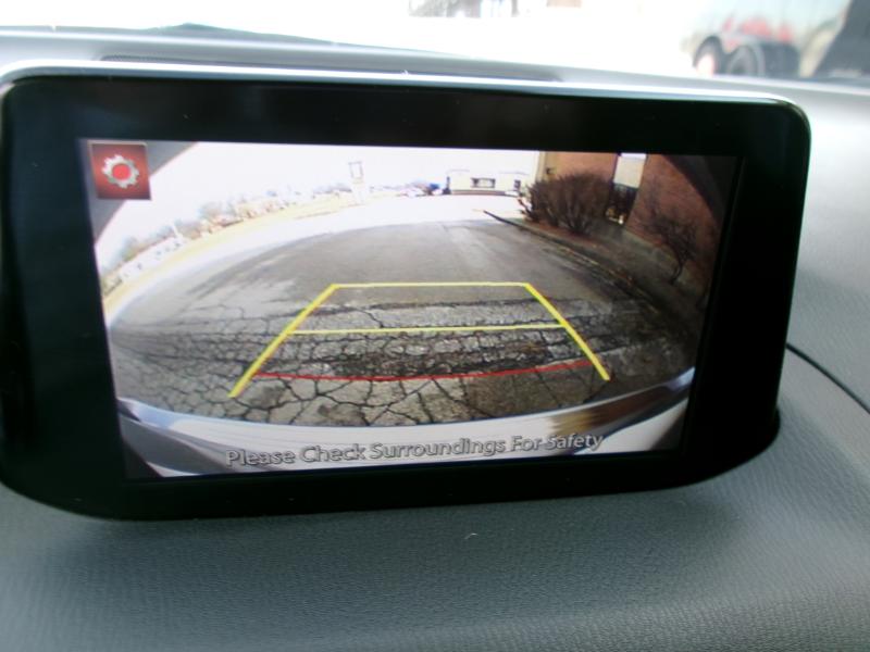 Mazda MAZDA3 i Touring AT 5-Door 2017