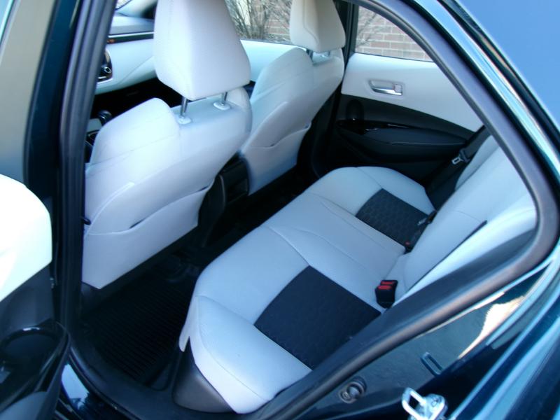 Toyota Corolla SE Hatchback CVT 2021