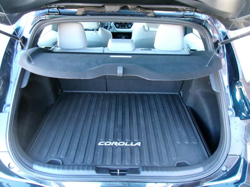 Toyota Corolla SE Hatchback CVT 2021