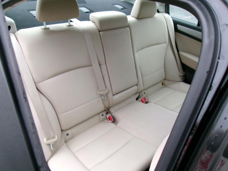 Subaru Legacy 2.5i Premium 2016