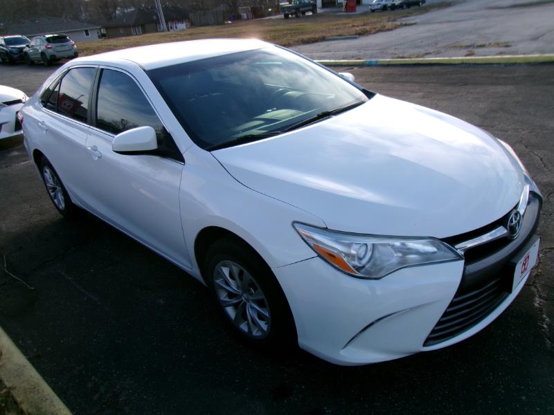 Toyota Camry LE 2017