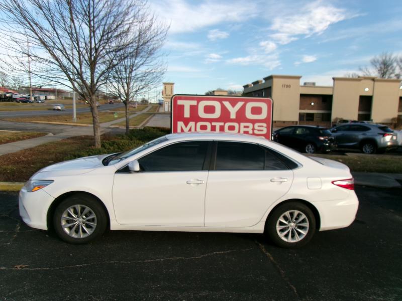 Toyota Camry LE 2017
