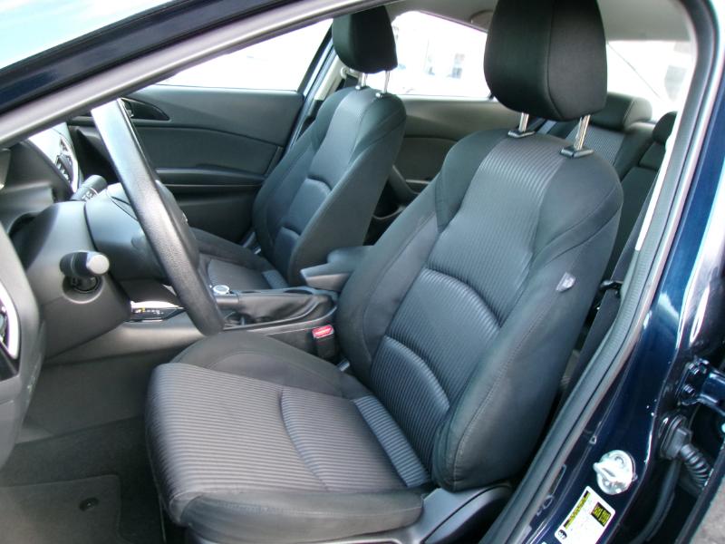 Mazda MAZDA3 i Sport AT 4-Door 2016