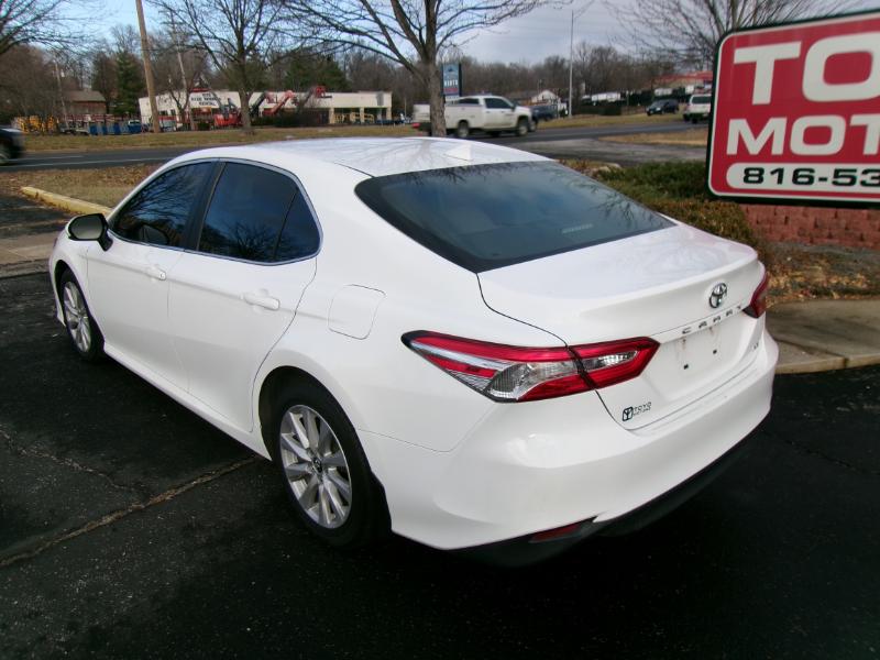 Toyota Camry LE 2020