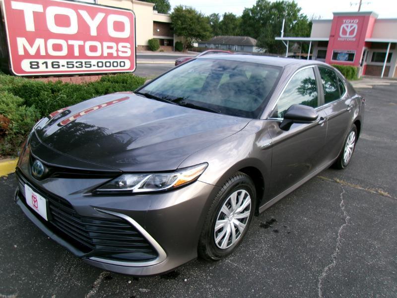 Toyota Camry Hybrid LE 2021