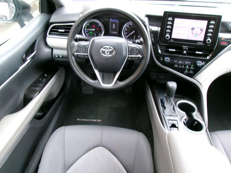 2021 Toyota Camry LE - Photo 12