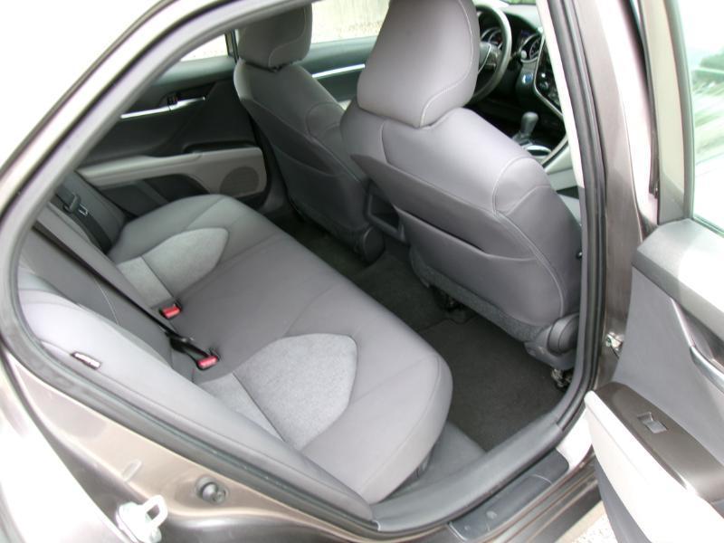 2021 Toyota Camry LE - Photo 21