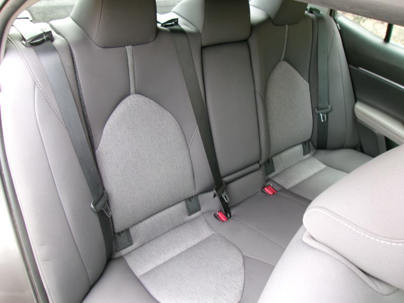 2021 Toyota Camry LE - Photo 22