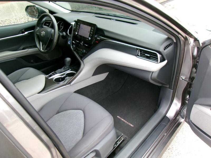2021 Toyota Camry LE - Photo 24