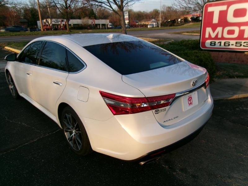 Toyota Avalon Limited 2015