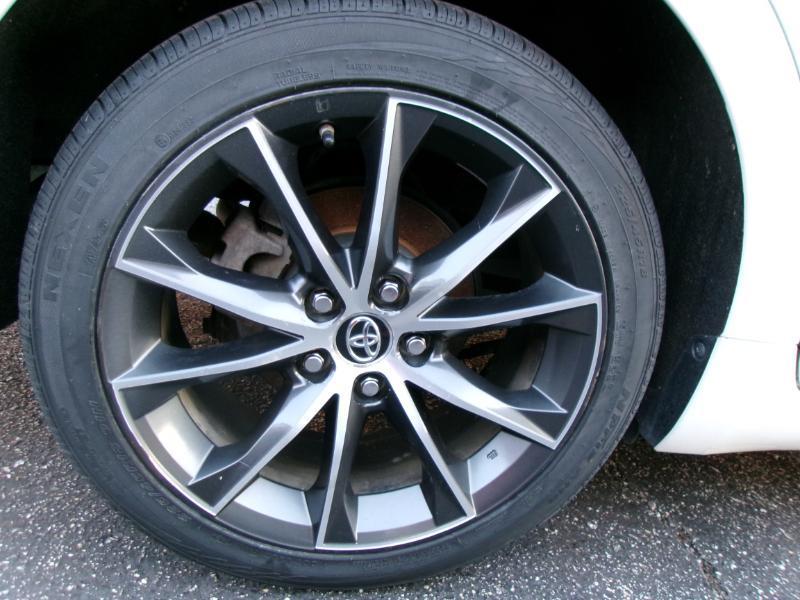 Toyota Avalon Limited 2015