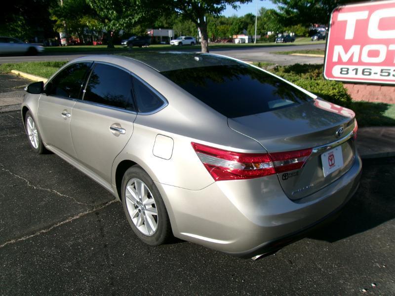 Toyota Avalon XLE 2013