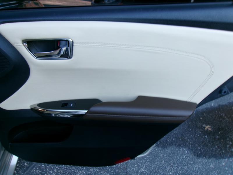 Toyota Avalon XLE 2013