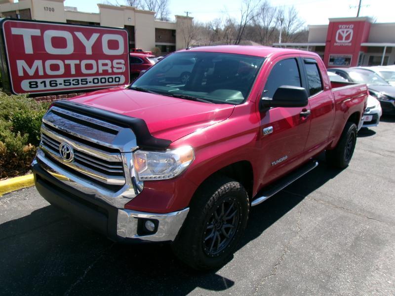 Toyota Tundra SR5 5.7L V8 Double Cab 4WD 2017
