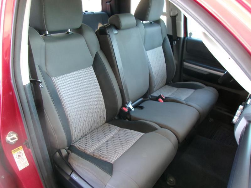 Toyota Tundra SR5 5.7L V8 Double Cab 4WD 2017