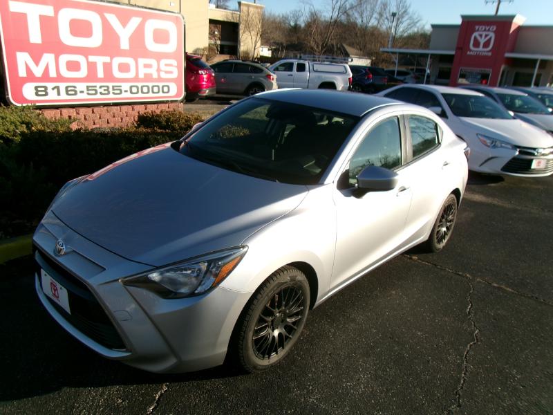 2017 Toyota Yaris iA 6A