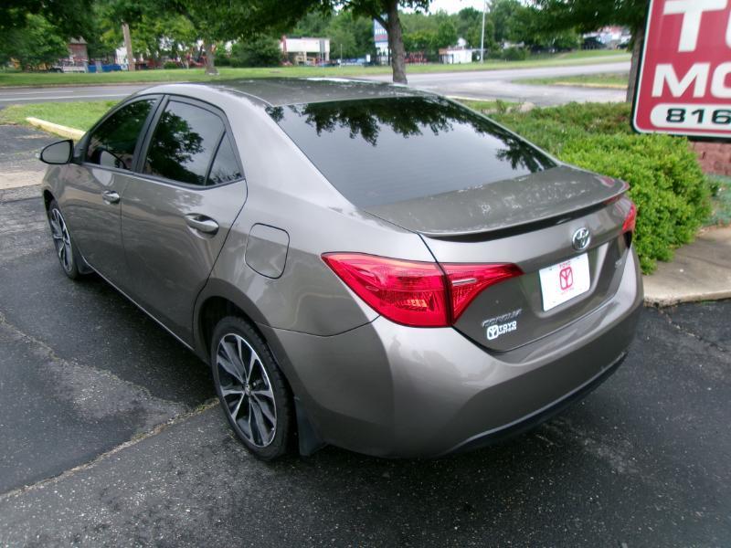 Toyota Corolla SE CVT 2018