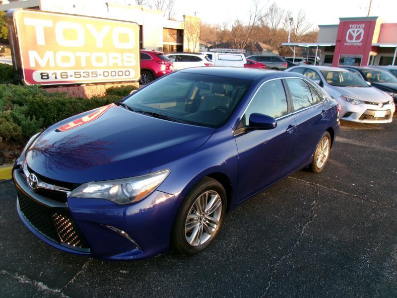 Toyota Camry SE 2016