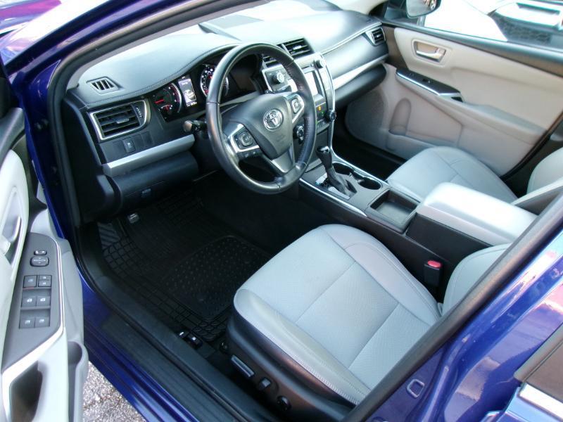 Toyota Camry SE 2016