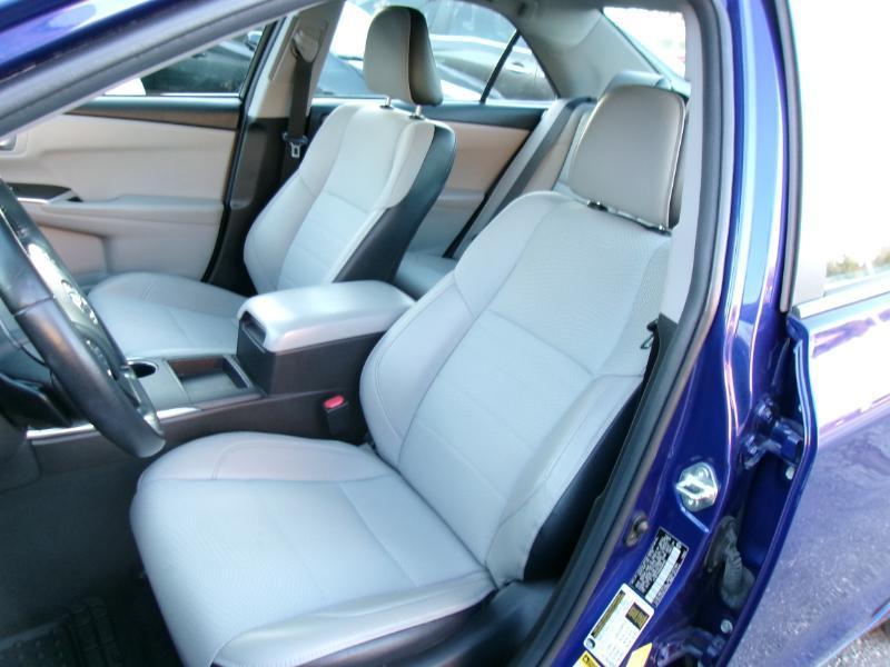 Toyota Camry SE 2016