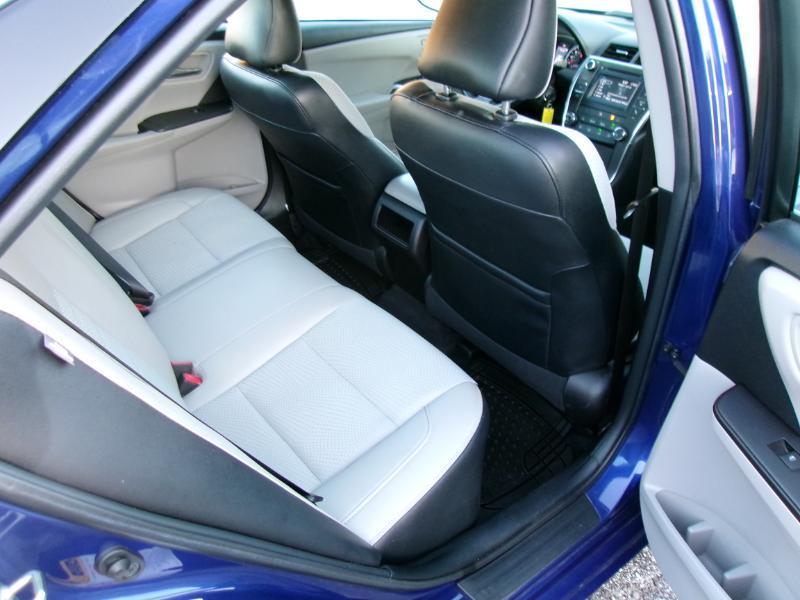 Toyota Camry SE 2016