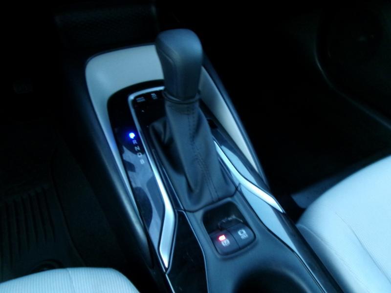 Toyota Corolla LE Hybrid 2020