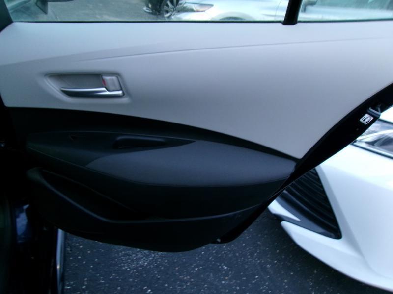 Toyota Corolla LE Hybrid 2020