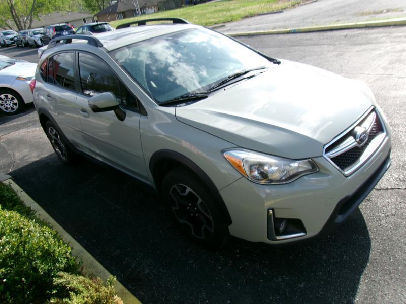 Subaru Crosstrek 2.0i Limited PZEV CVT 2017