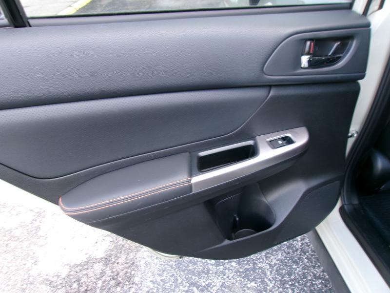 Subaru Crosstrek 2.0i Limited PZEV CVT 2017