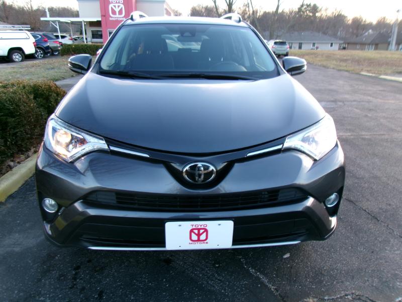 Toyota RAV4 XLE AWD 2018