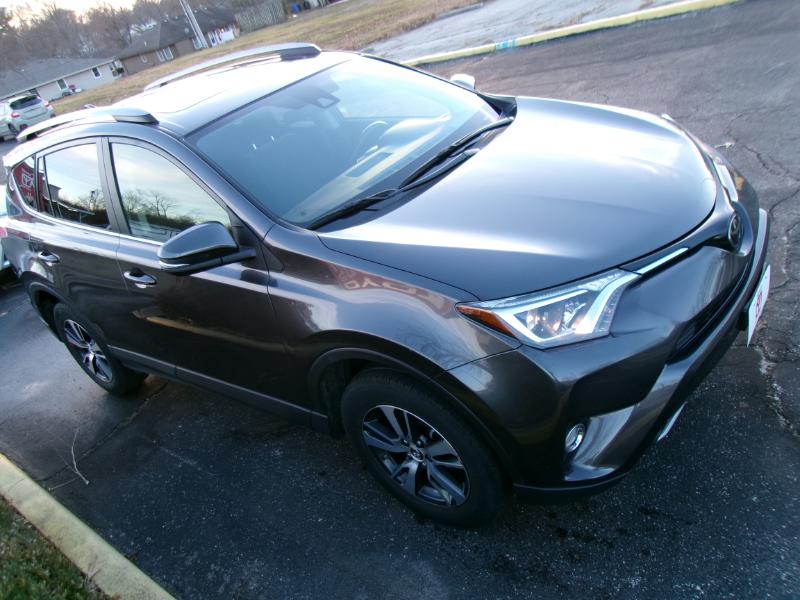 Toyota RAV4 XLE AWD 2018