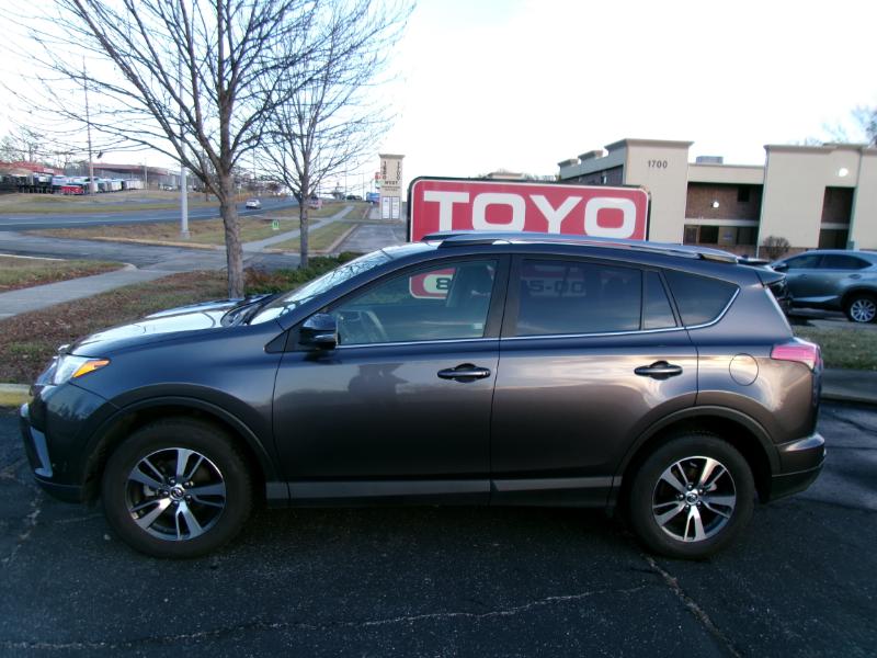 Toyota RAV4 XLE AWD 2018