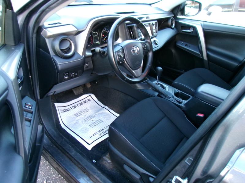 Toyota RAV4 XLE AWD 2018