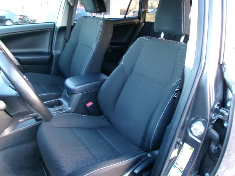 Toyota RAV4 XLE AWD 2018