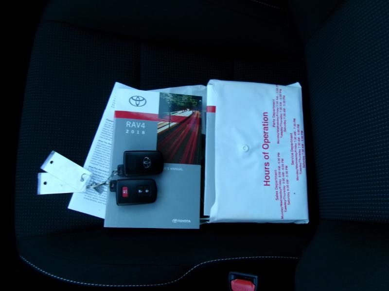 Toyota RAV4 XLE AWD 2018