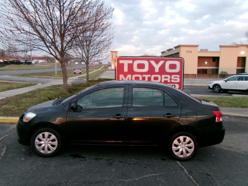 Toyota Yaris Sedan 4-Speed AT 2012