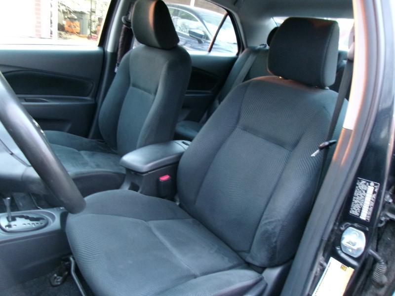 Toyota Yaris Sedan 4-Speed AT 2012