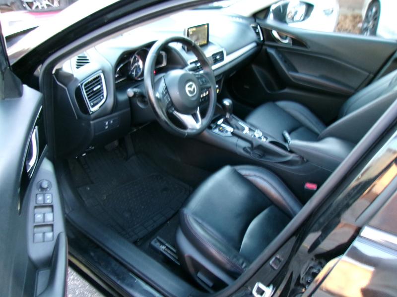 Mazda MAZDA3 s Grand Touring AT 4-Door 2016