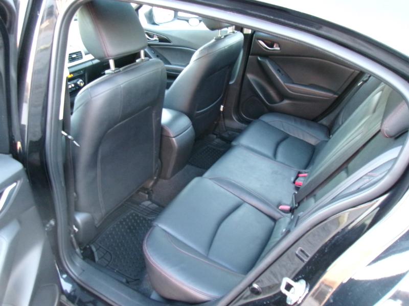 Mazda MAZDA3 s Grand Touring AT 4-Door 2016