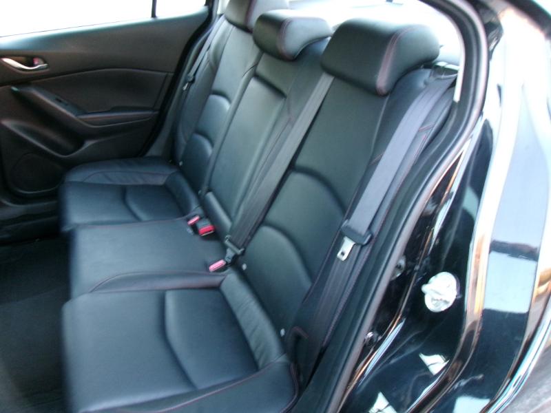 Mazda MAZDA3 s Grand Touring AT 4-Door 2016