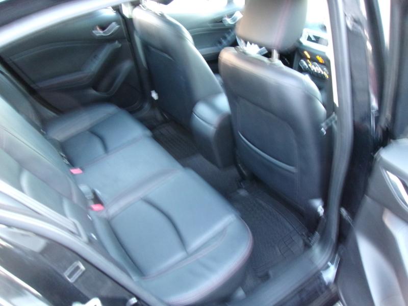 Mazda MAZDA3 s Grand Touring AT 4-Door 2016