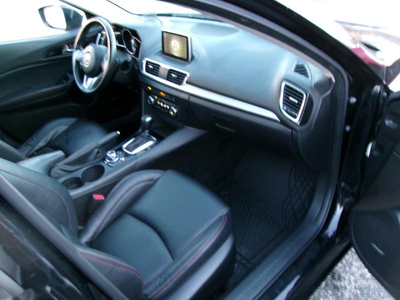 Mazda MAZDA3 s Grand Touring AT 4-Door 2016
