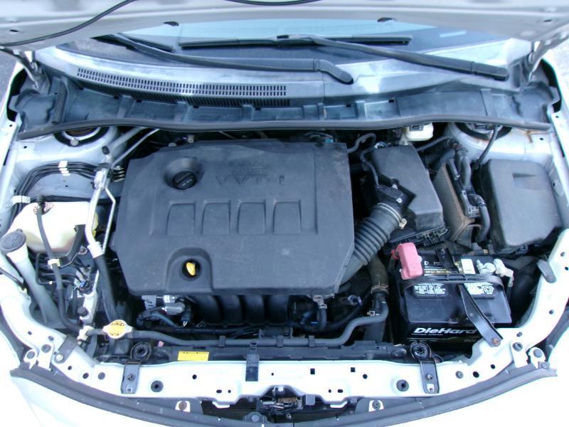 Toyota Corolla LE 4-Speed AT 2011