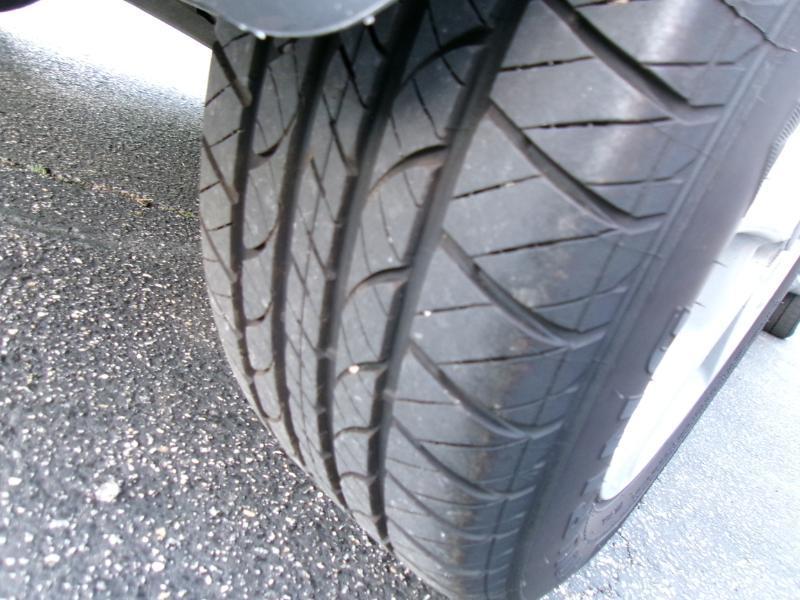 Toyota Corolla LE 4-Speed AT 2011