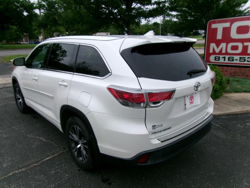 Toyota Highlander XLE AWD V6 2016